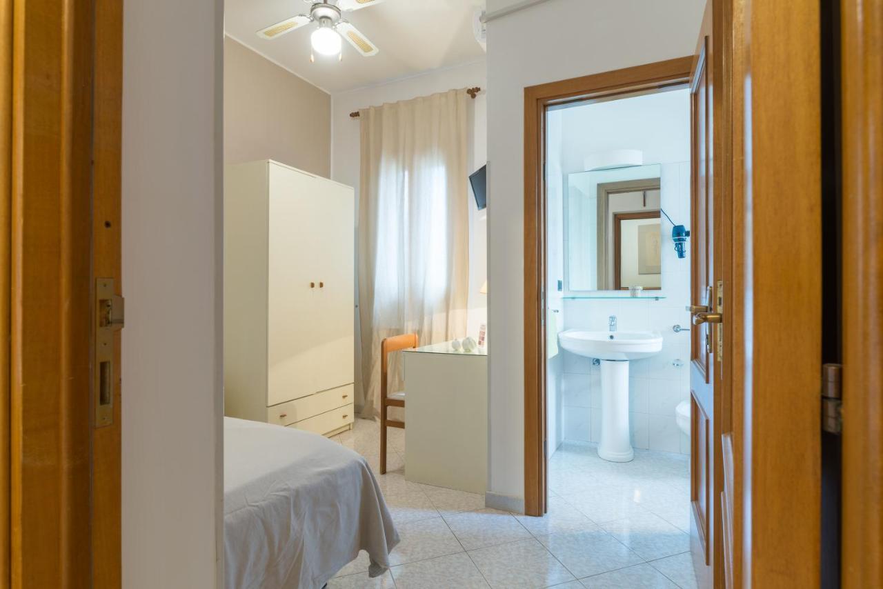 Piccolo Hotel Villa Rosa Ostuni Exterior photo